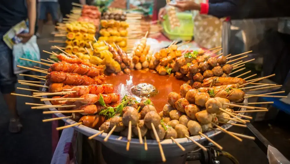 7 Street Food Asia Tenggara yang Wajib Dicoba Wisatawan