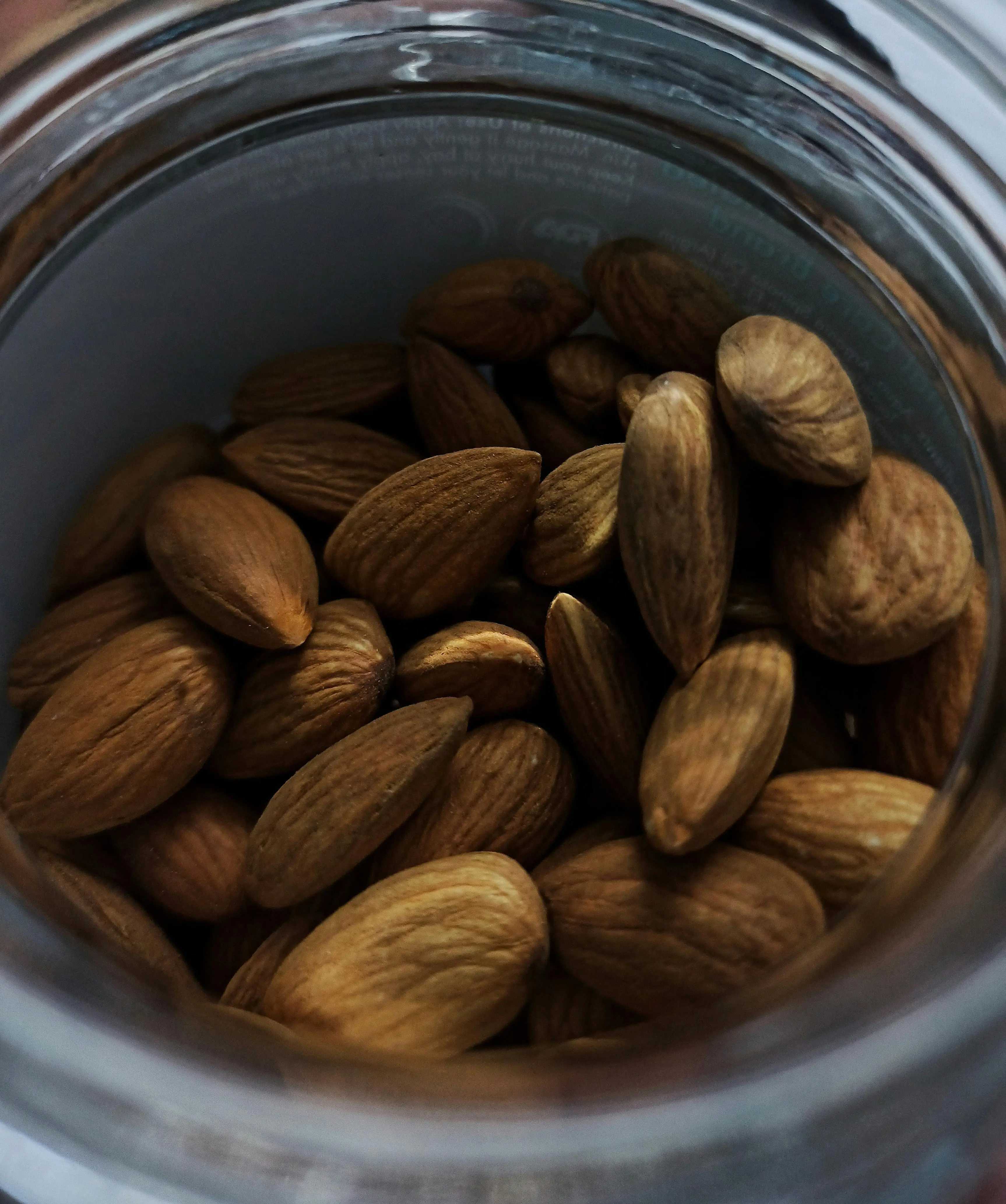 Sering Dijadikan Camilan Diet, Benarkah Almond Bisa Mengecilkan Perut Buncit?