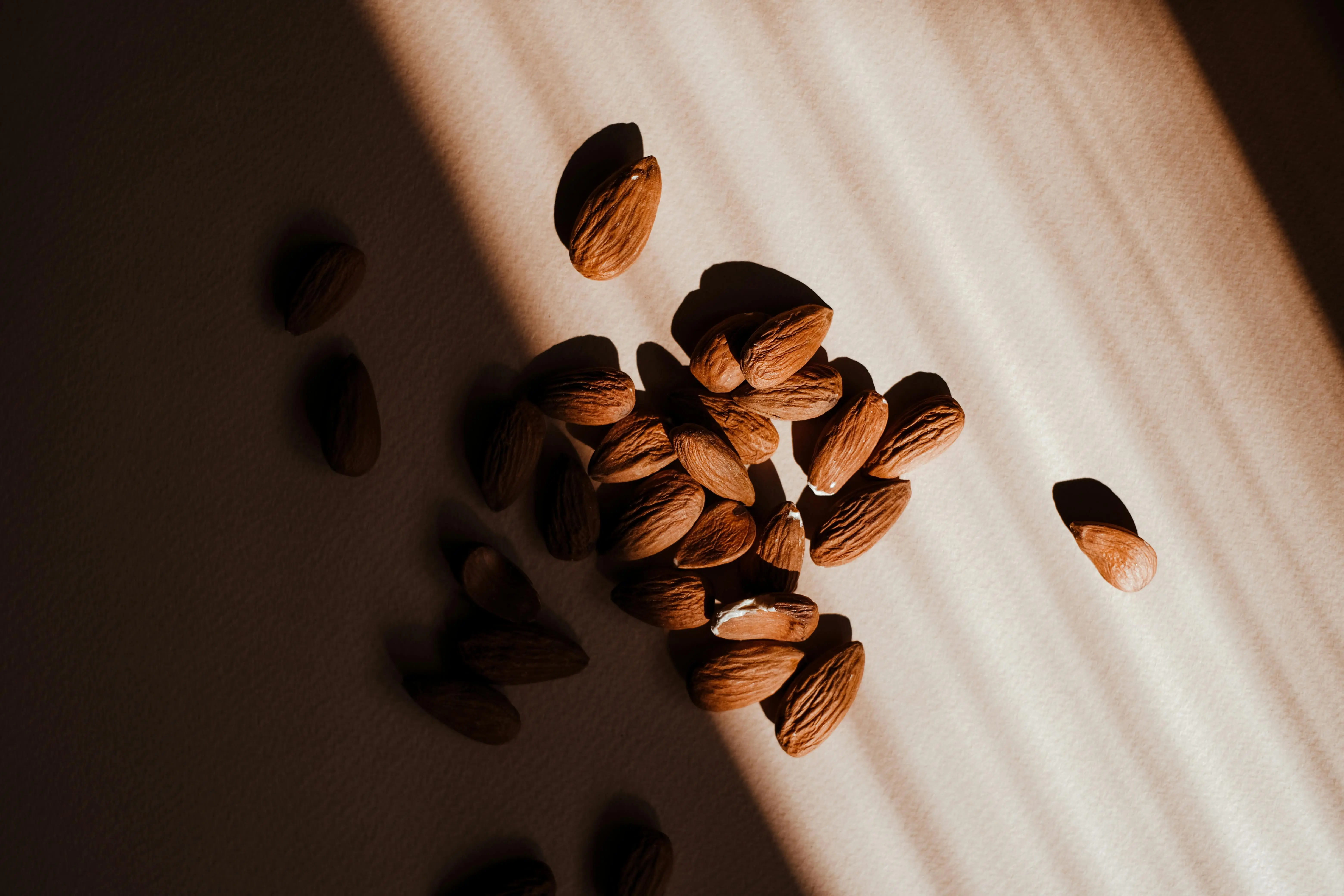 Peran Almond dalam Membantu Menjaga Tekanan Darah