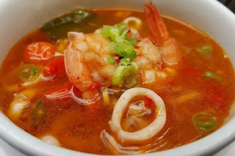 5 Tips Membuat Bumbu Tom Yum Sendiri di Rumah, Lebih Segar dan Autentik