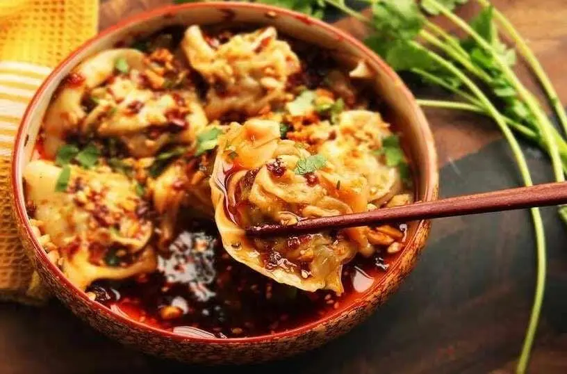 Resep Wonton Chili Oil Rumahan, Sajian Gurih Pedas yang Mudah Dibuat dan Menggugah Selera