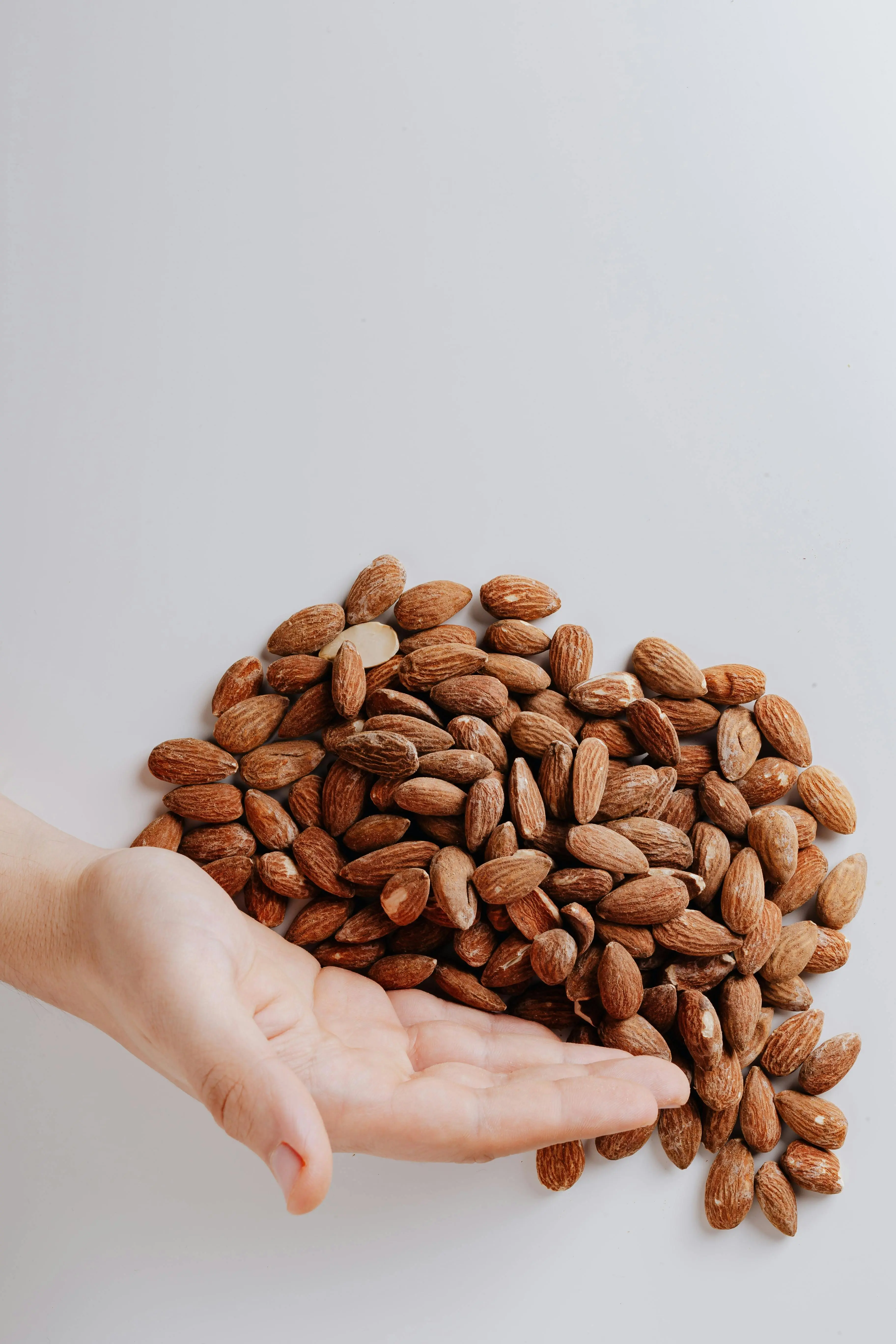 Kaya Antioksidan, Benarkah Konsumsi Almond Rutin Bisa Melindungi Sel dari Kerusakan?