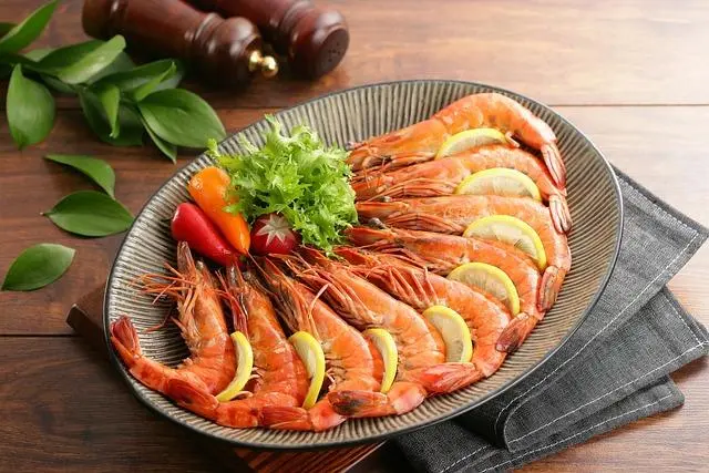 Udang dan Diet Seimbang: Si Kecil Kaya Nutrisi yang Sering Salah Dimengerti