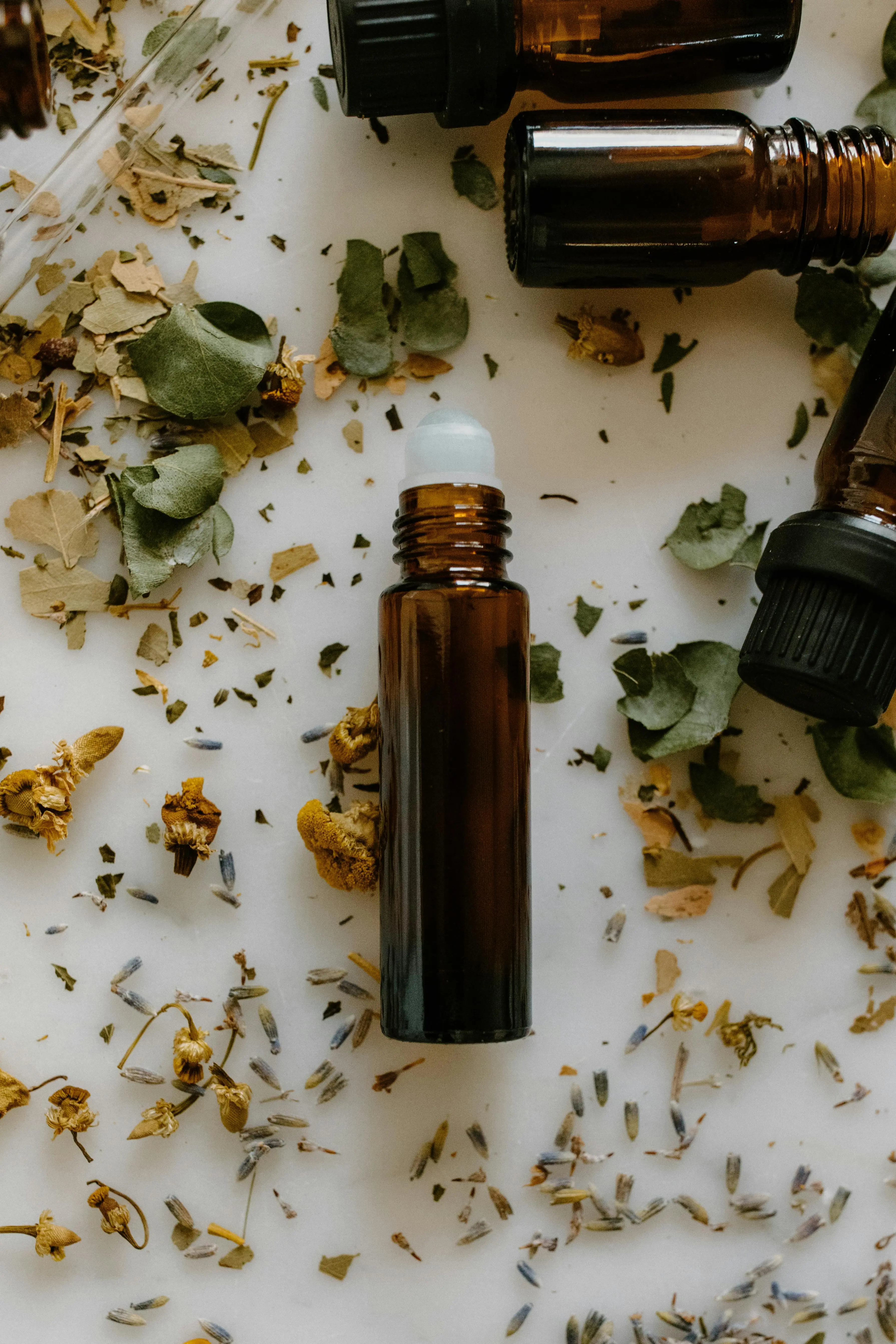 Bukan Sekadar Aroma, Inilah Teknik Ekstraksi Minyak Atsiri Terbaik Menurut Riset PubMed