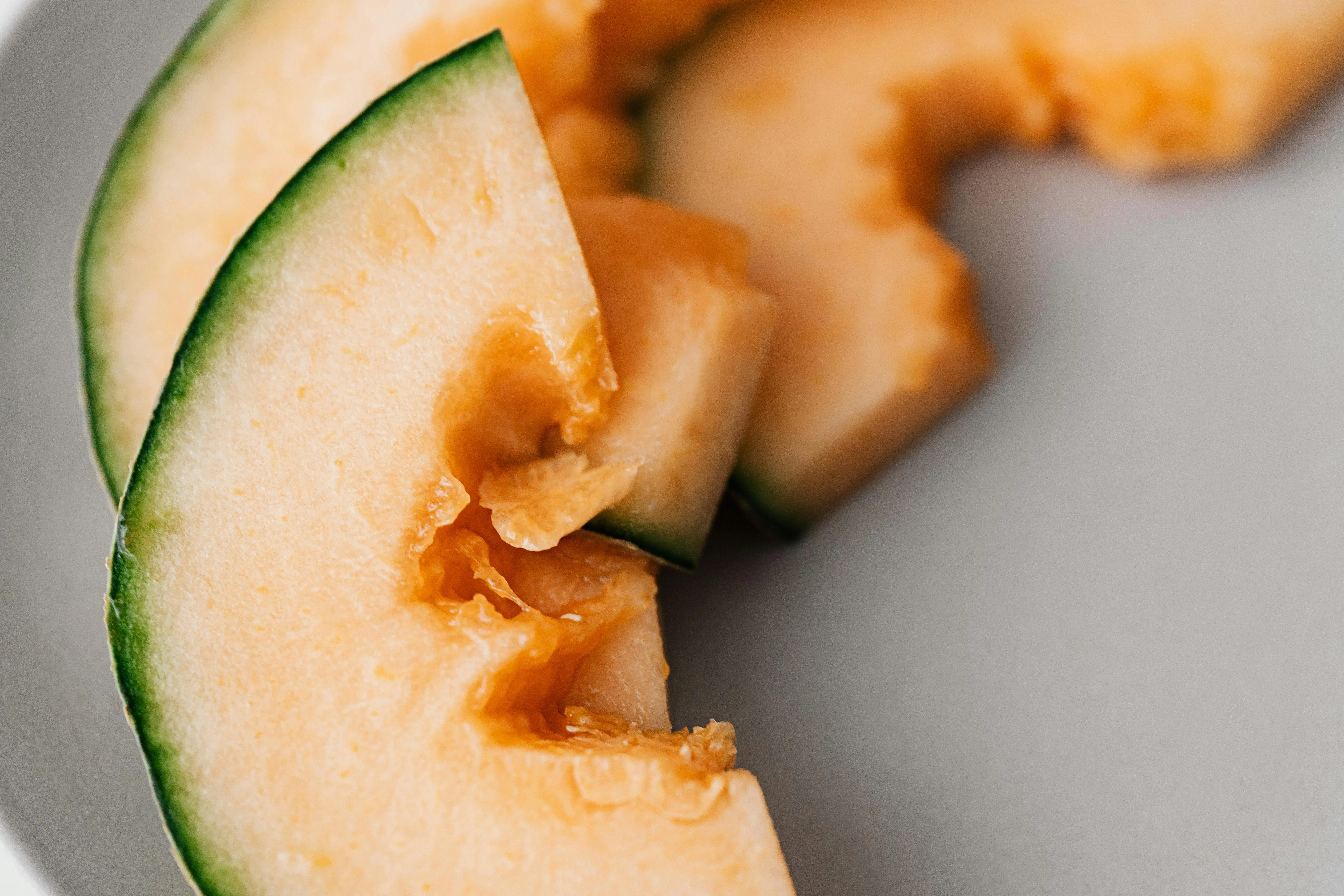 Amankah Makan Melon Setiap Hari? Simak Penjelasan Pakar Kesehatan Berikut Ini