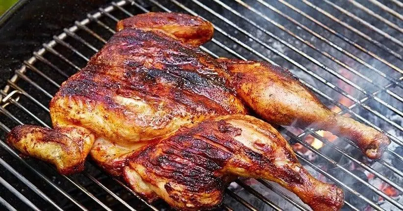 Kunci Sukses Barbeque Tahun Baru: Cara Mengunci Kelembapan Daging Bakar Kecap