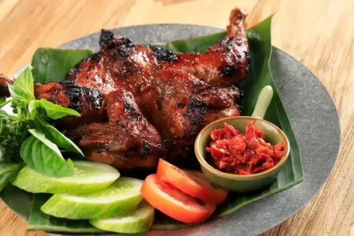 Menu Spesial Tahun Baru: Ayam Bakar Solo Manis Gurih Meresap Sampai Tulang