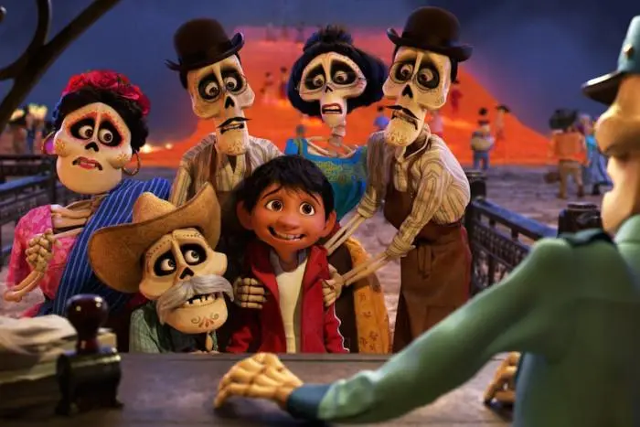 Liburan di Rumah Tetap Seru! Ini 5 Judul Film Keluarga Terbaik di Disney+ yang Wajib Masuk Watchlist