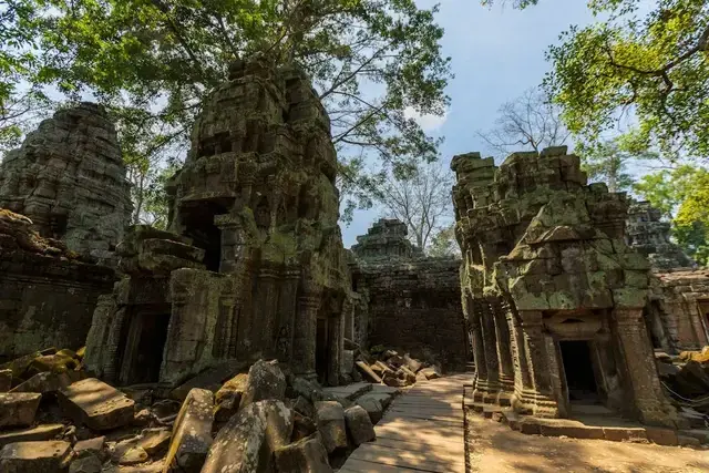 Eksotisme Kampung Pulo dan Candi Cangkuang, Destinasi Wisata Sejarah di Garut yang Tetap Lestari di Tengah Zaman