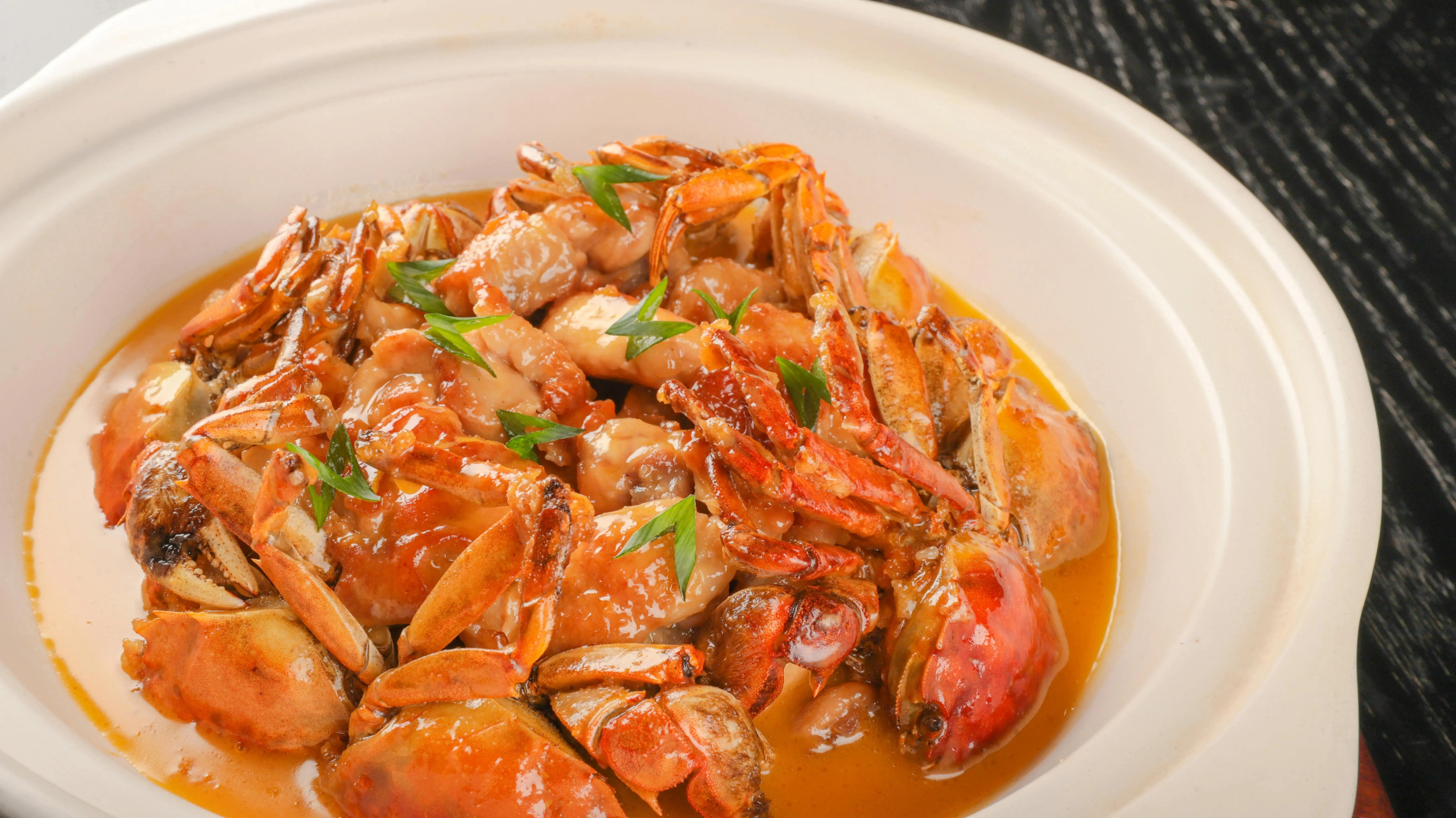 Bukan Cuma Mentega, Ini 5 Saus Pendamping Kepiting Terbaik yang Bikin Rasa Makin Mewah!