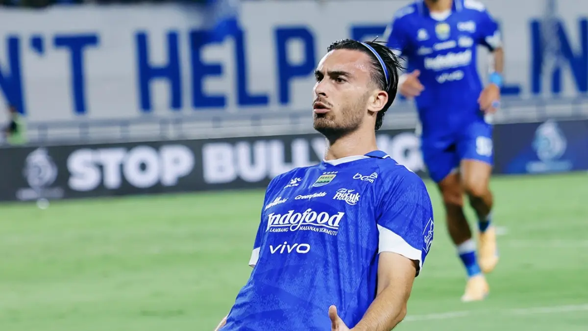 Akhir Tahun yang Manis! Sikat PSM Makassar, Persib Bandung Puncaki Klasemen?