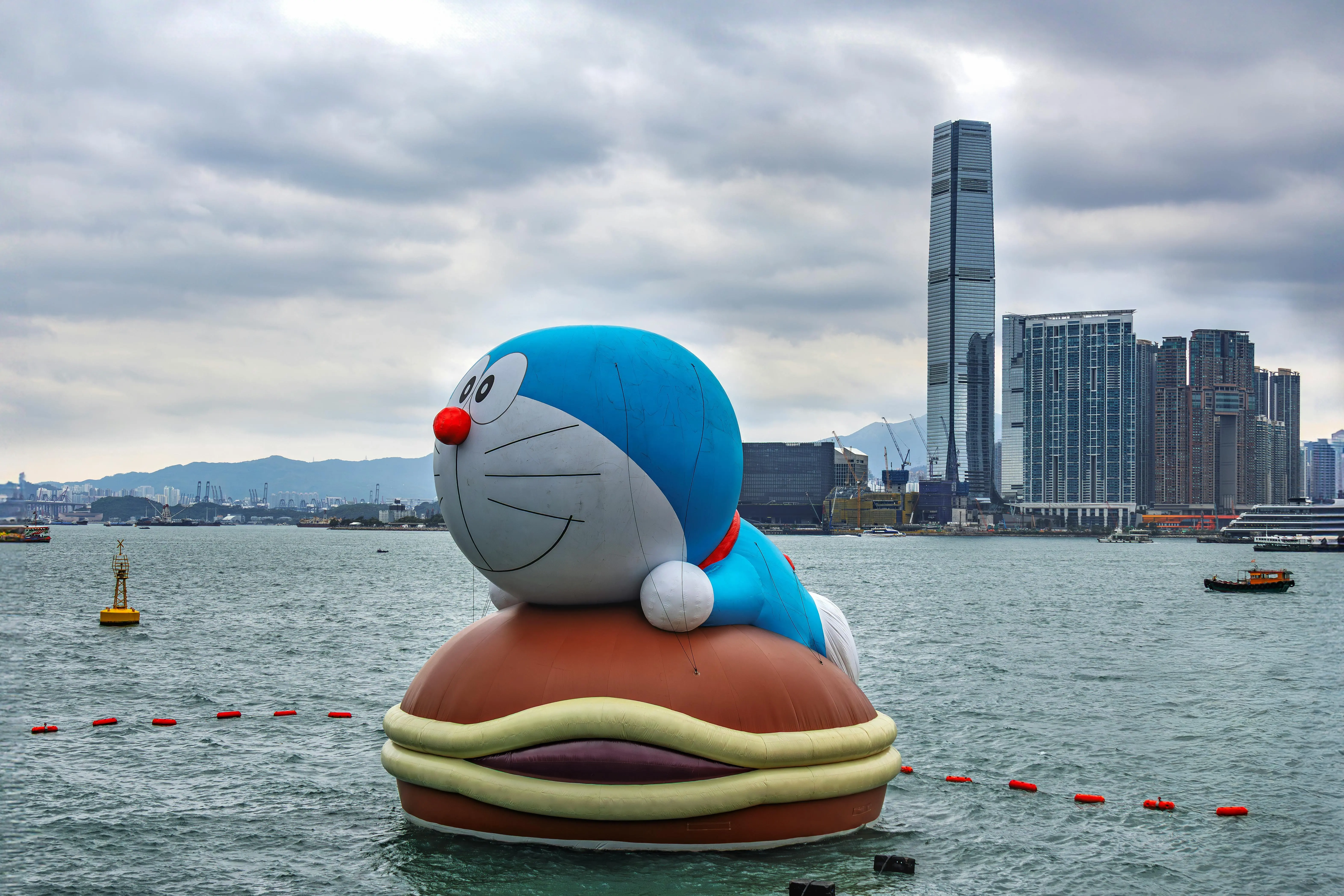 Sejarah Doraemon: Dari Tenggat Waktu yang Meleset hingga Menjadi Ikon Budaya Global