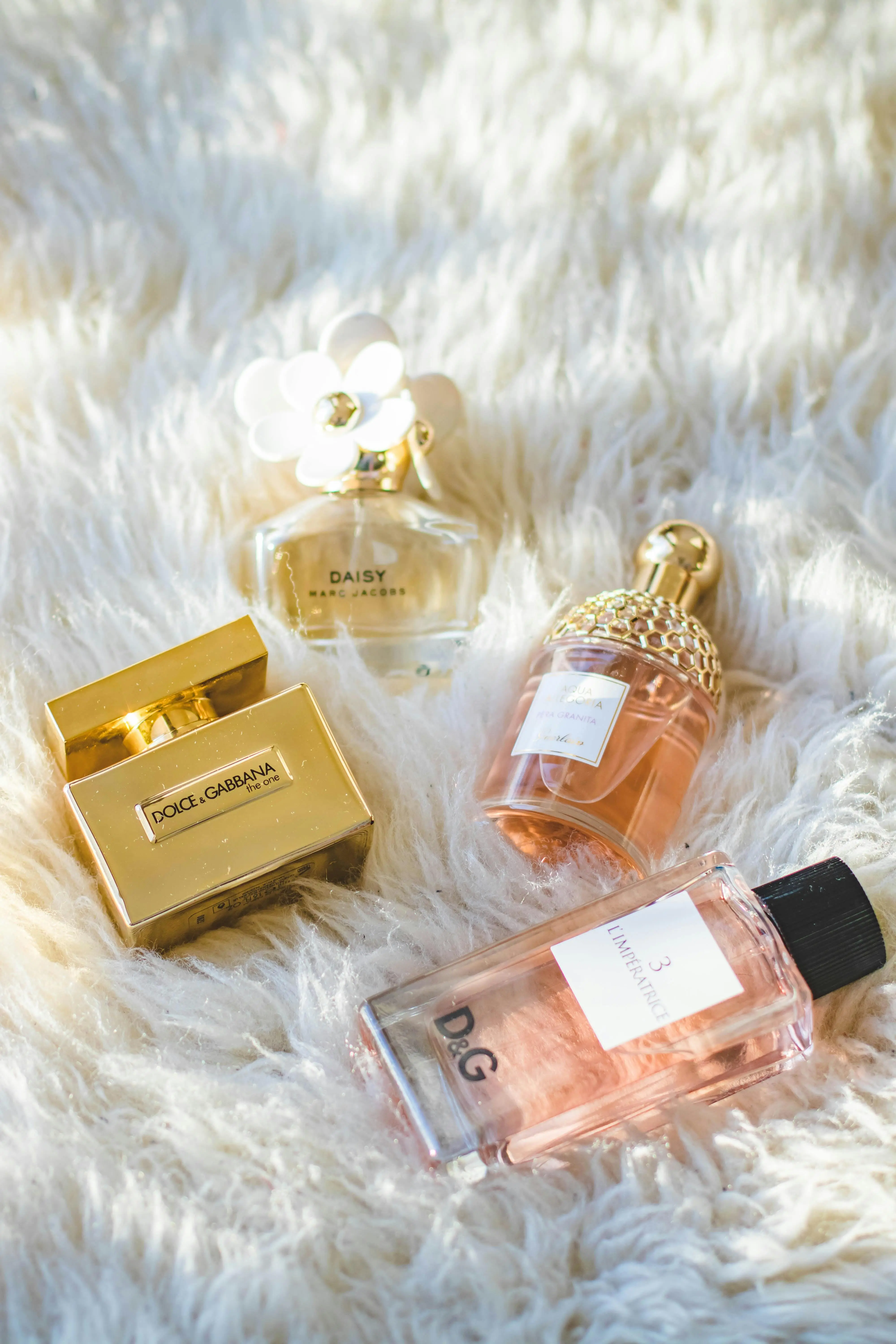 Temukan 'Signature Scent' Anda: Panduan Memilih Parfum Berdasarkan Kepribadian ala Vogue