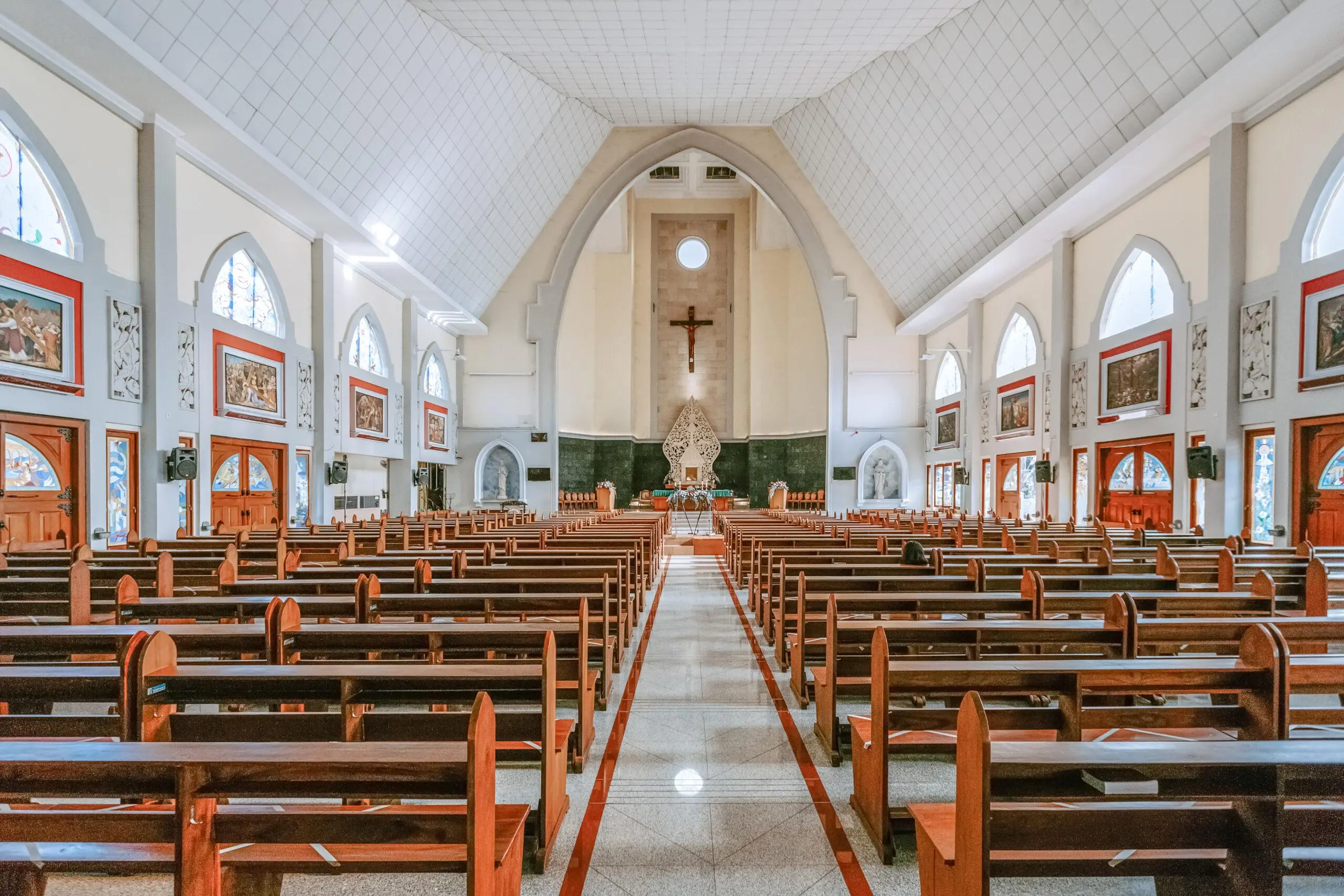 Umat Katolik Lembang Catat, Jadwal Misa Natal 2025 di Paroki Santa Maria Fatima