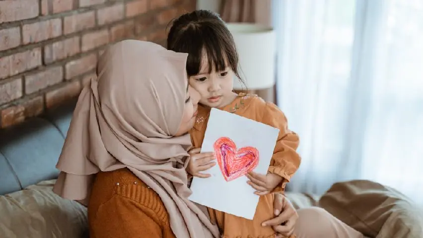 Cara Menunjukkan Kasih Sayang pada Ibu Tanpa Kata-kata yang Tetap Bermakna