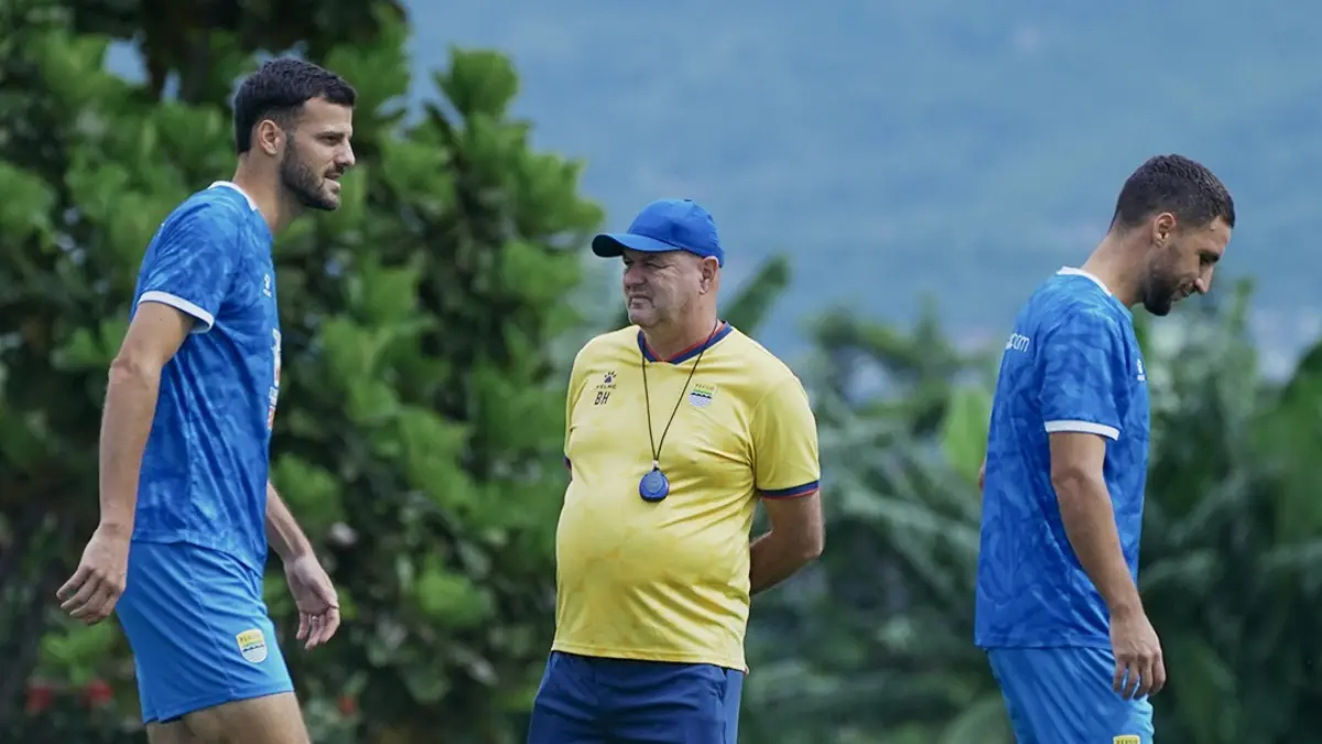 Persib Bandung Kembali Berburu! 2 Bintang Timnas Sudah Bergabung, 2 Lagi Masuk Tahap Negosiasi?