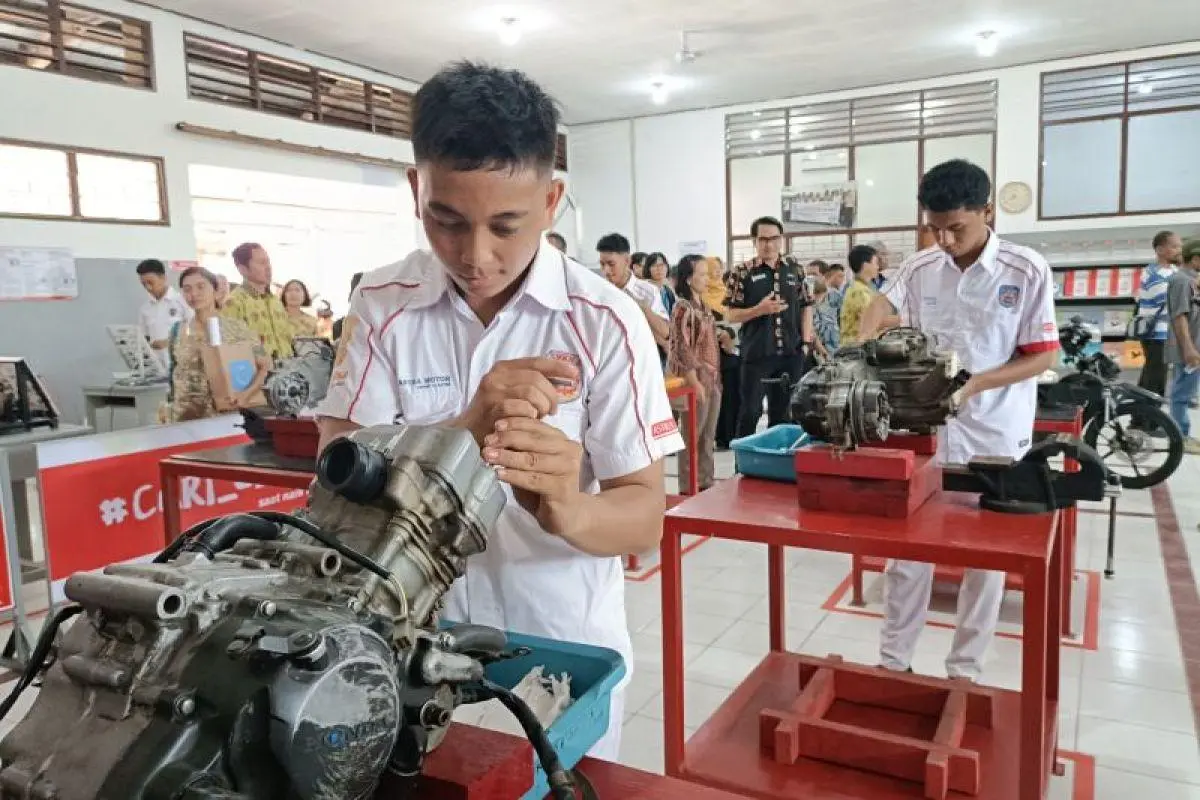 Alasan Pendidikan Vokasi Menjadi Pilihan Utama di Era Industri Modern