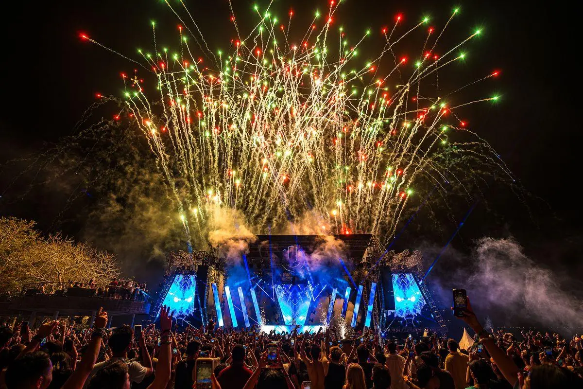 Daftar Konser Musik Malam Tahun Baru 2026 di Bandung, dari Cakra Khan hingga Raisa