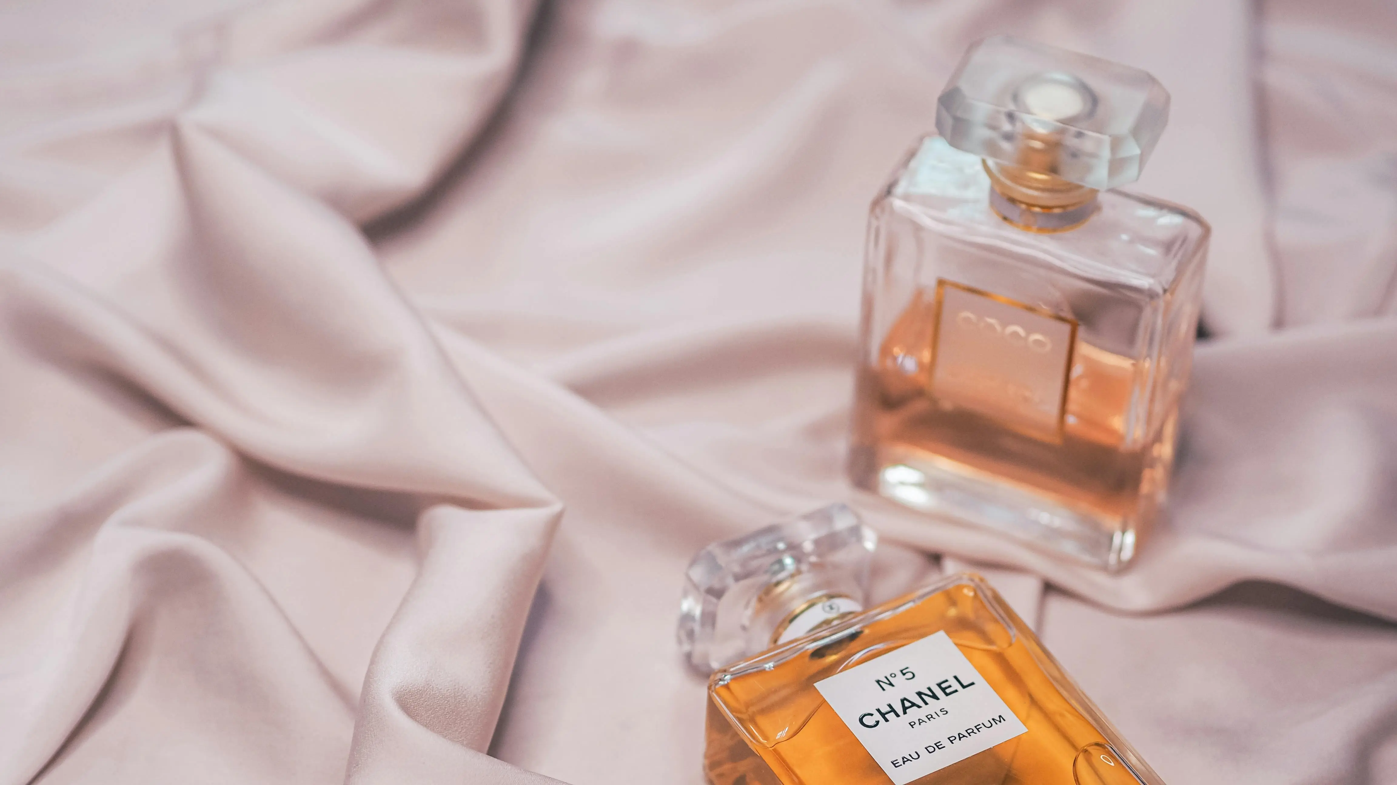 Jangan Salah Beli! Ini Rahasia Membedakan Parfum, Eau de Parfum, dan Eau de Toilette yang Wajib Anda Tahu