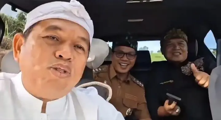 Momen Langka, KDM Satuan dua Politisi Kabupaten Bandung yakni Dadang Naser dan Kang DS dalam Satu Mobil Menuju Pangalengan