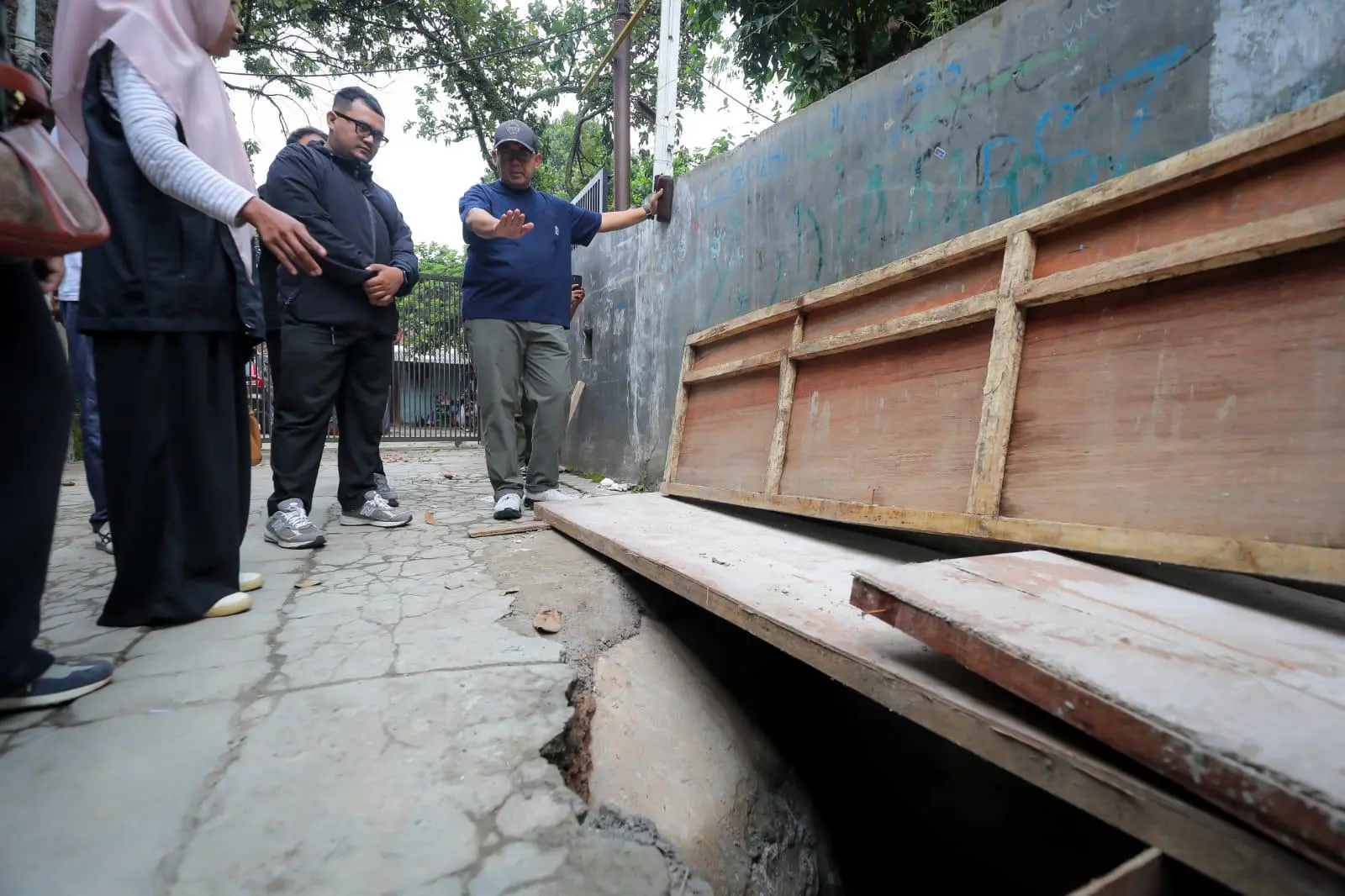 Pemkot Bandung Bergerak Cepat untuk Tindak Lanjut Keluhan Warga Mengenai Banjir di Kelurahan Gumuruh