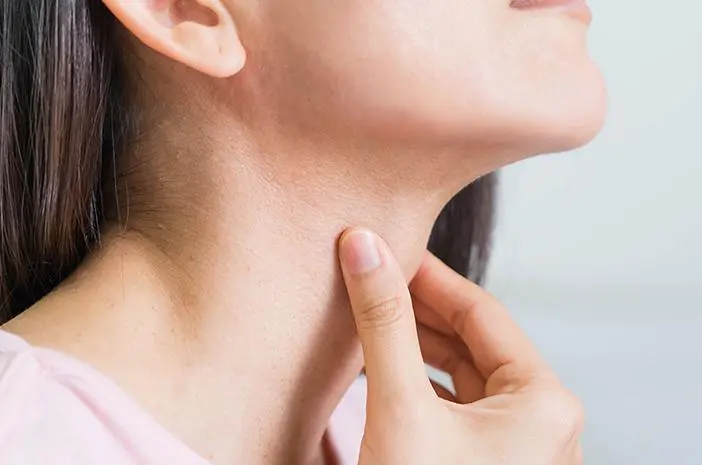 Bangun Tidur Tenggorokan Kering, Ini Penyebab yang Perlu Diwaspadai