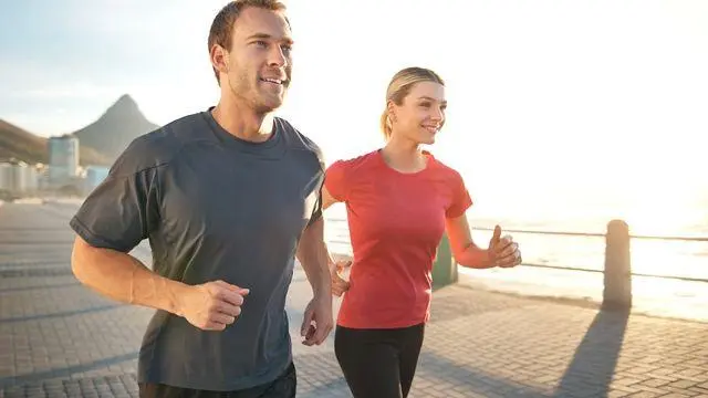 6 Tips Tetap Bugar dan Sehat Selama Libur Akhir Tahun 2025