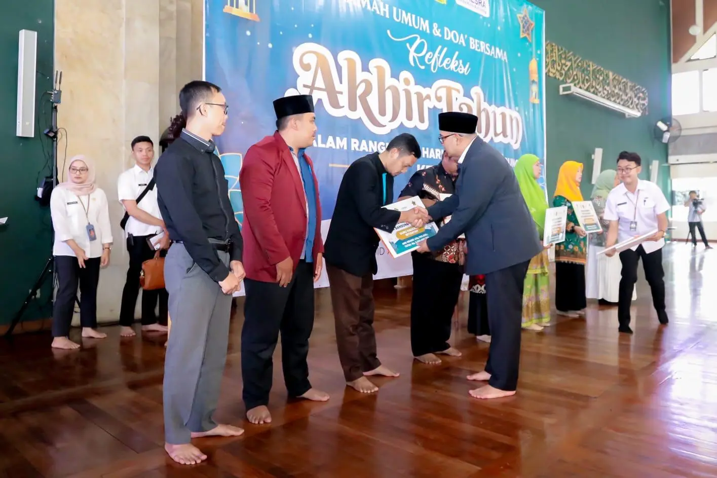 Pemkot Bandung Berikan Insentif Kepada 9232 Guru Keagamaan Sebesar 39 Miliar