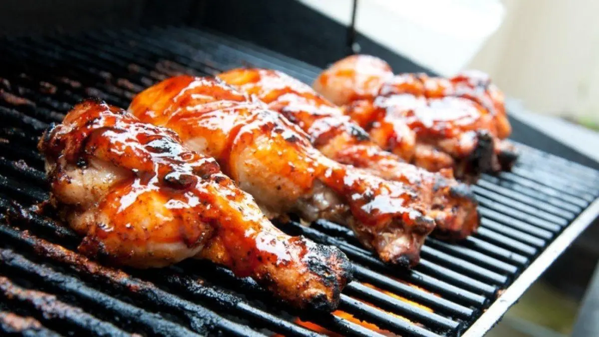Hidangan Natal Spesial: Cara Membuat Ayam Bakar Kecap yang Manis dan Smoky