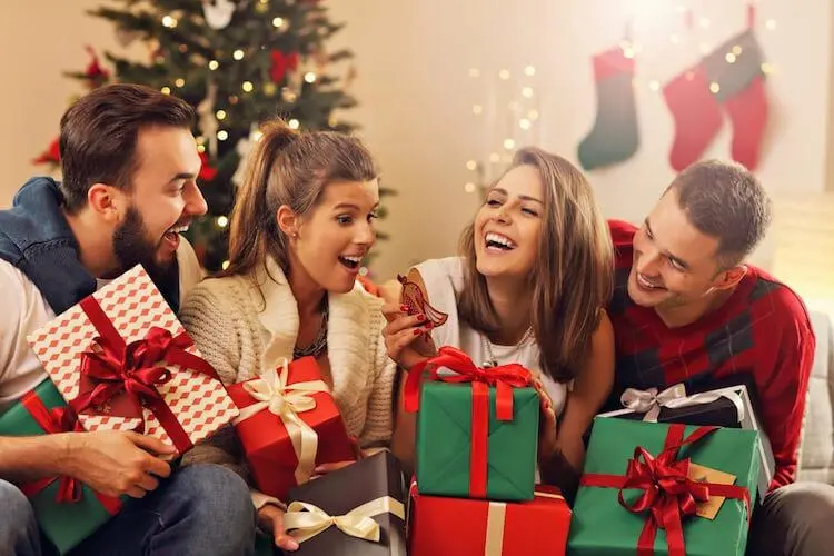 7 Ide Kado Secret Santa 2025 yang Murah, Lucu, dan Pasti Kepakai