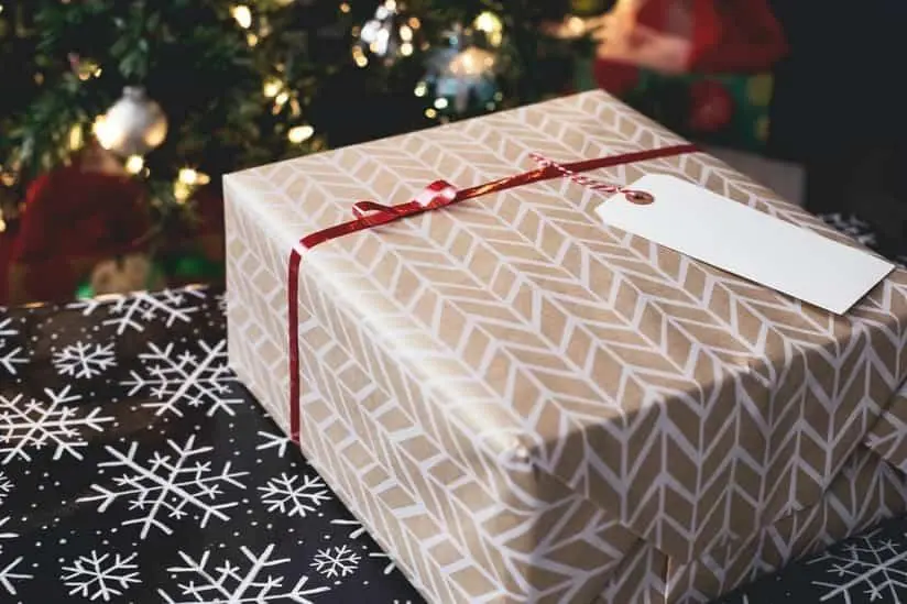 7 Ide Kado Natal 2025 yang Berkesan dan Bermanfaat untuk Semua Usia