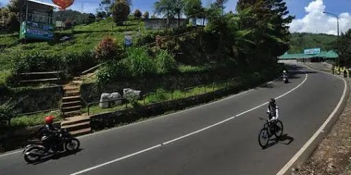Jalur Alternatif Puncak untuk Wisatawan Sukabumi: Lewat Cigombong Caringin–Cipaku