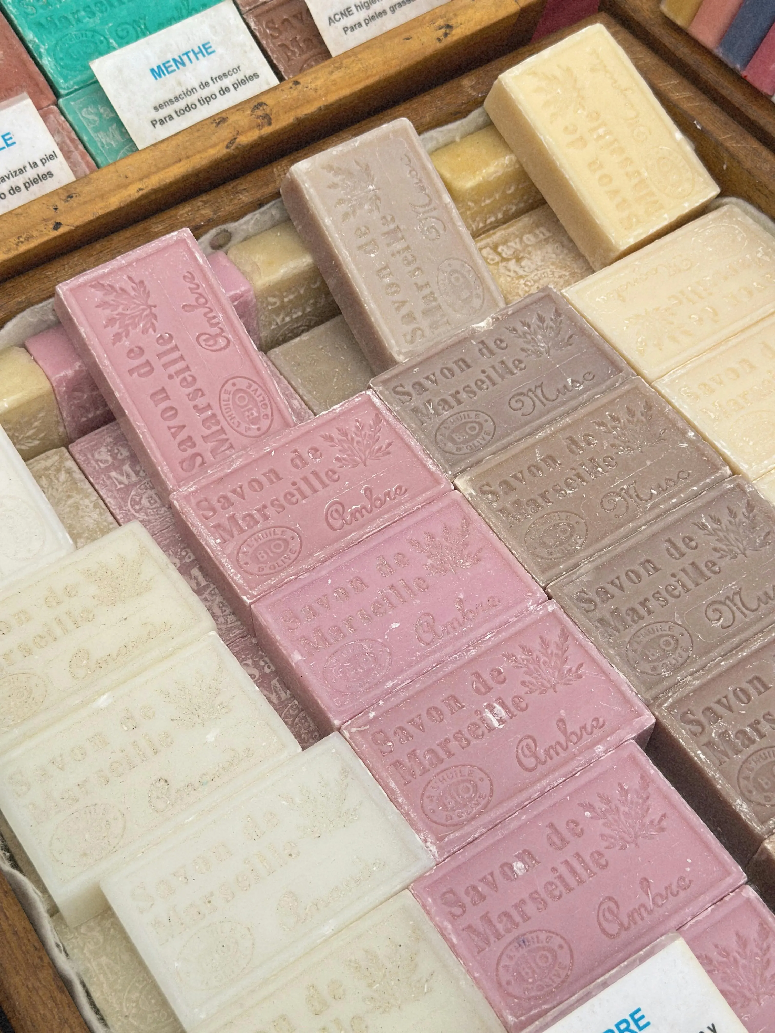 Bukan Sekadar Sabun: Sejarah, Bahan, dan Manfaat Black Soap, Aleppo, dan Marseille