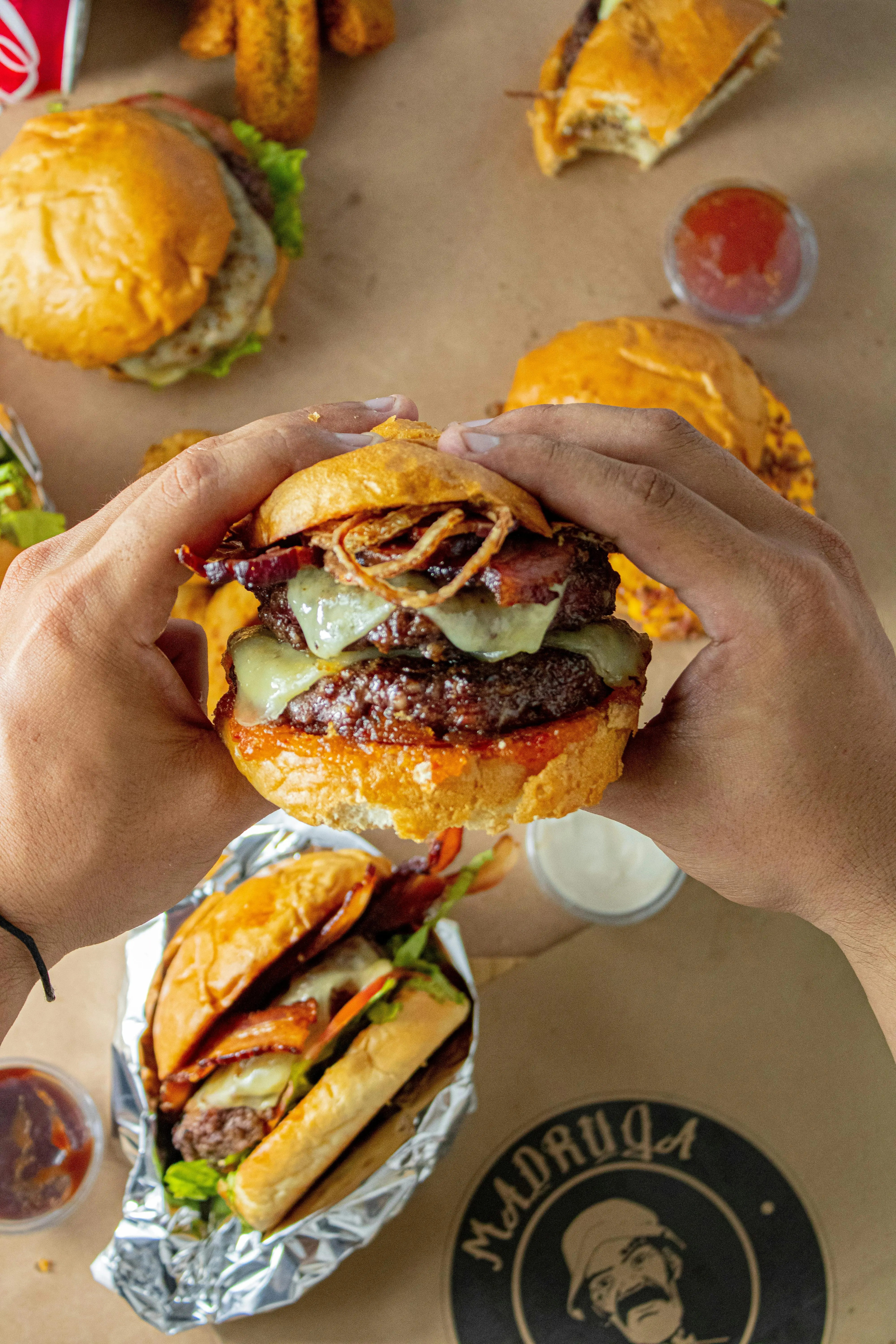 Ditemukan di Setiap Sudut Kota: Mengapa Burger Street Food AS Begitu Populer