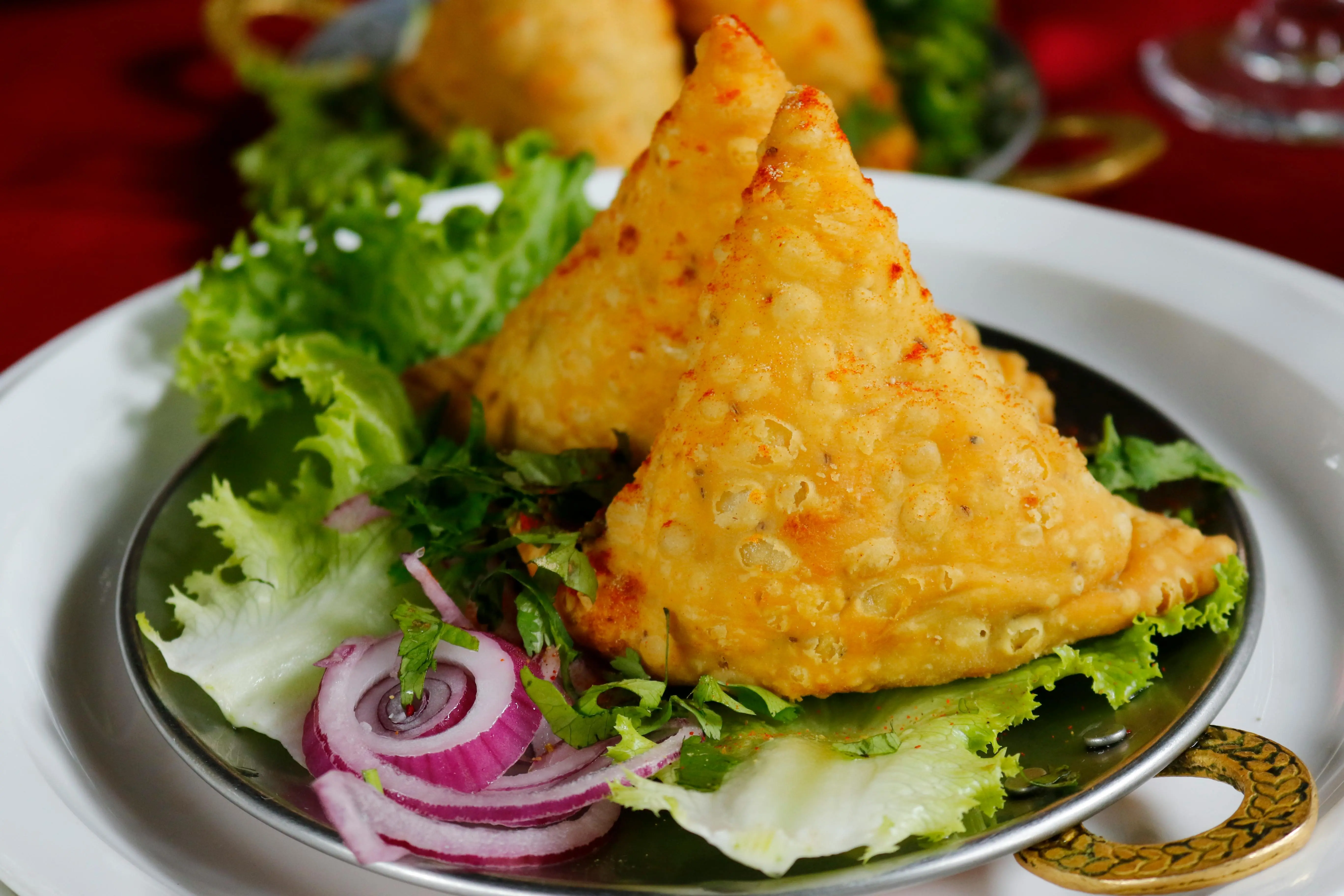 Bukan Sekadar Gorengan: Kisah dan Rahasia Samosa Autentik dari India Utara