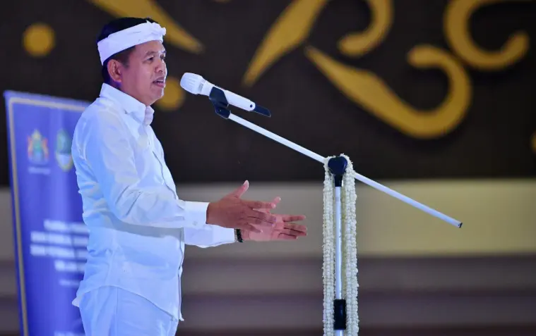 Hadiri Pelantikan Kadin Jabar, KDM: Kadin bisa menjadi pelopor bagaimana menyiapkan SDM Unggul