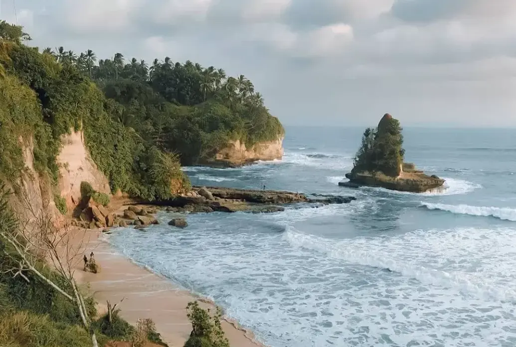 Rekomendasi Pantai di Jawa Barat untuk Rayakan Tahun Baru