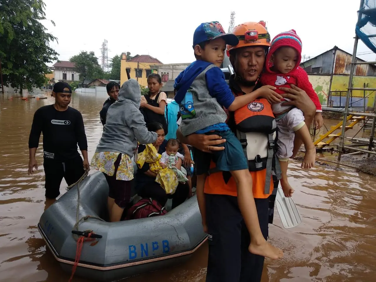 Update Banjir Bandang Agam: Jumlah Korban Tewas Capai 86, Pencarian Puluhan Warga Berlanjut