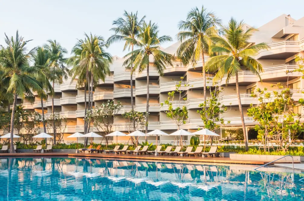 8 Tips Booking Hotel untuk Liburan Natal dan Tahun Baru 2025 Agar Liburan Aman dan Nyaman