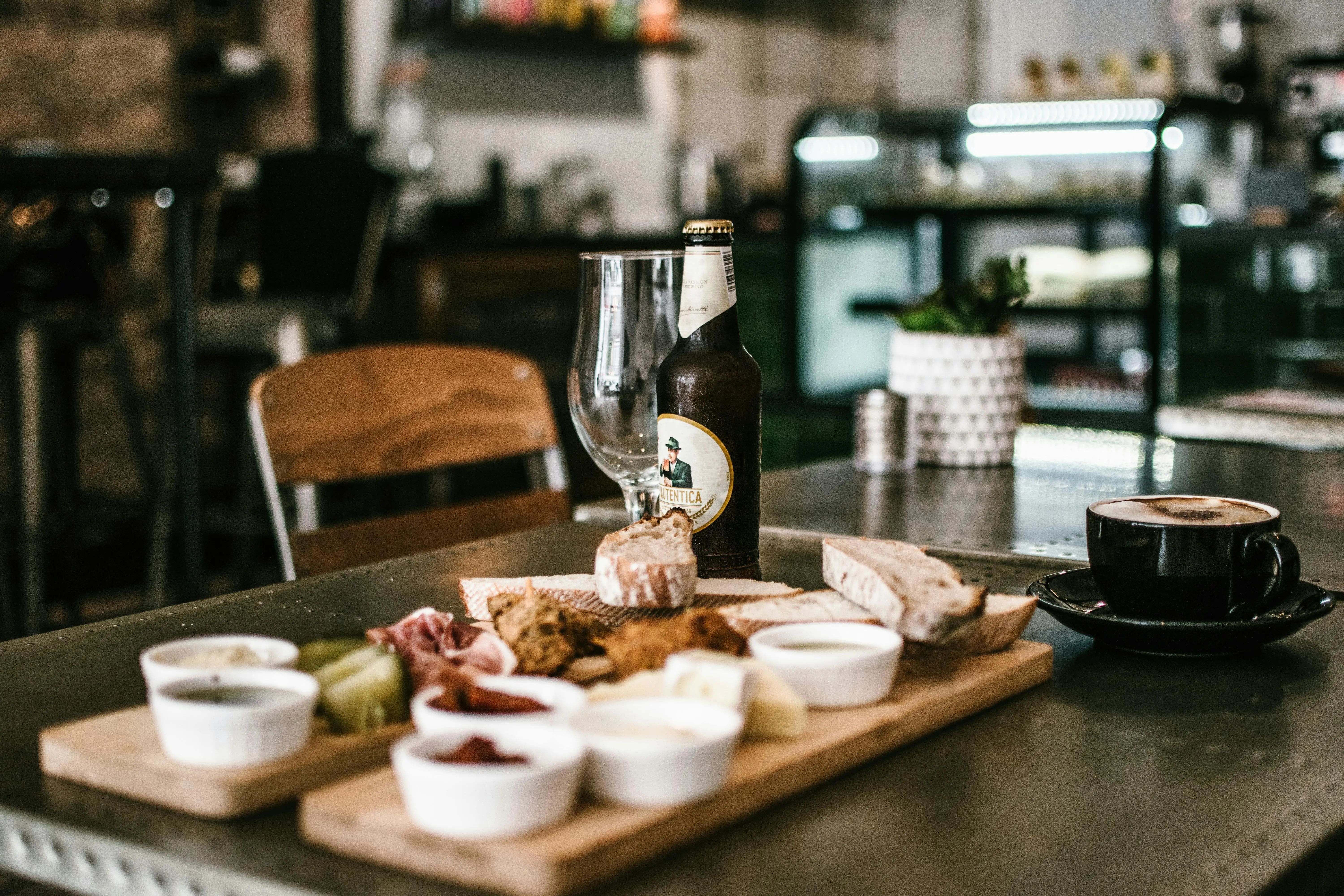 Tapas Barcelona: Tradisi Makan Santai yang Mendefinisikan Sosialisasi Spanyol