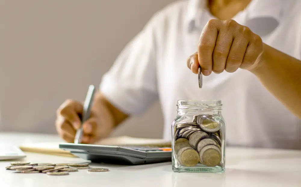 5 Cara Mudah Jadi Mandiri Finansial di Usia Muda, Mulai dari Menabung hingga Investasi