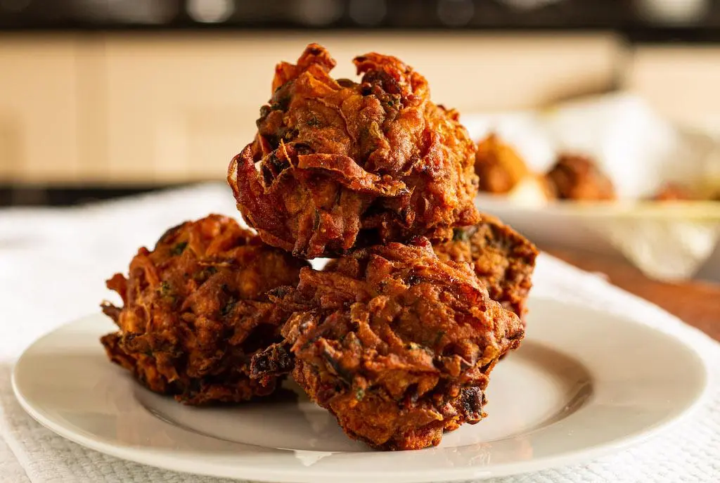 Bukan Sekadar Gorengan: Menelisik Kelezatan Onion Bhaji yang Mendunia