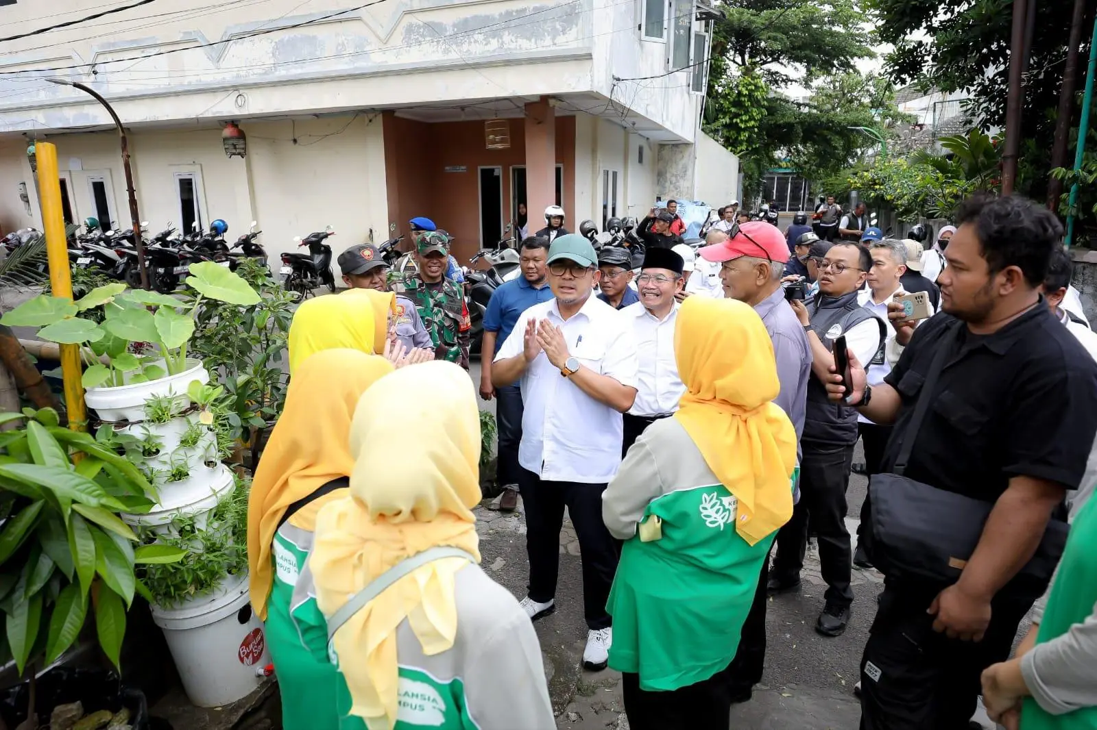 Siskamling Siaga 2025: Farhan: Kelurahan Babakan Sari Jadi Prioritas Perbaikan Lingkungan Kota Bandung