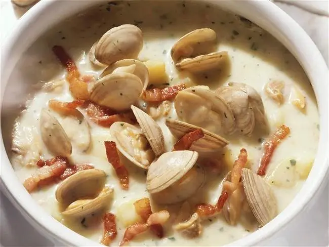 Clam Chowder Boston: Kehangatan Sejarah Maritim dalam Setiap Sendokan