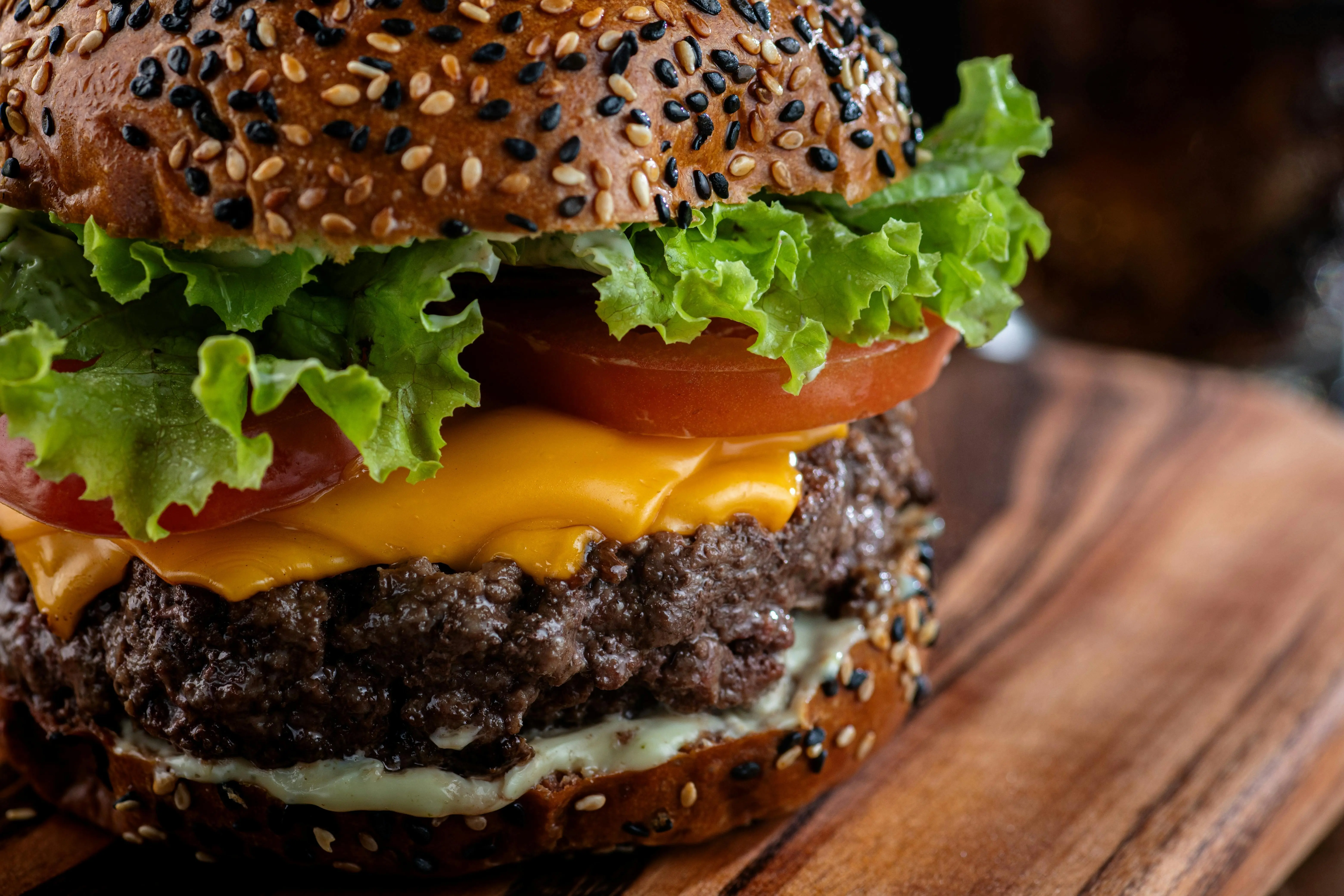 Perang Veggie Burger: Rahasia di Balik Kelezatan Impossible dan Beyond