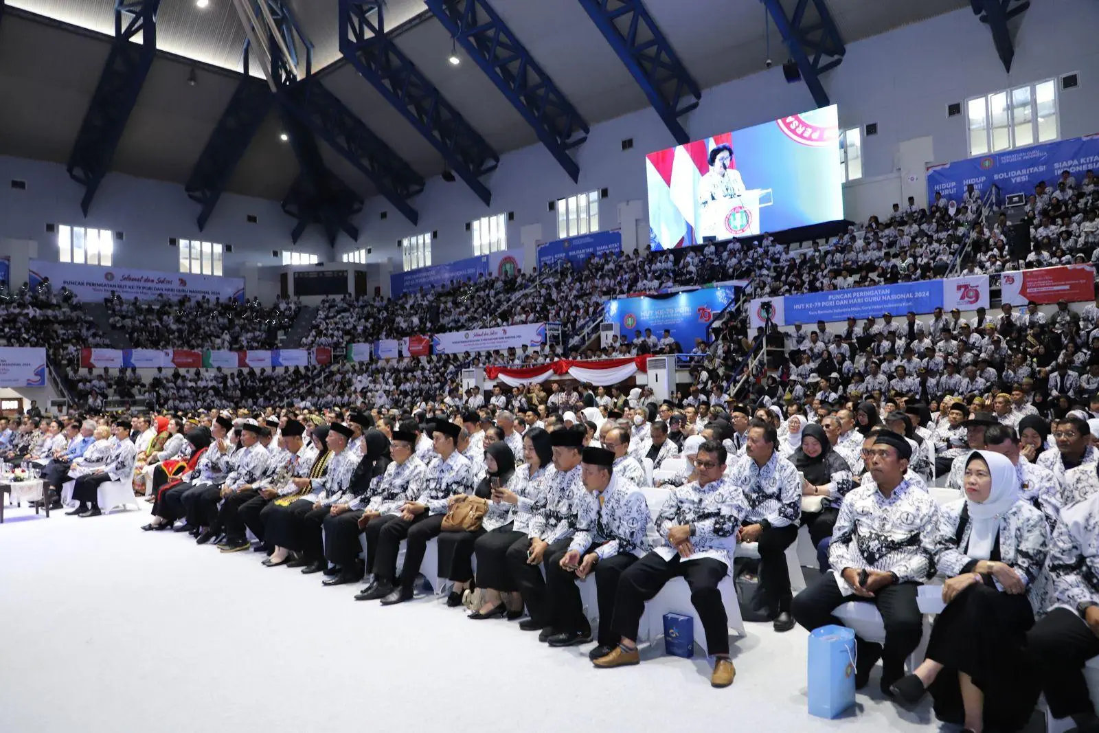 Sejarah Lengkap HUT PGRI ke-80: Dari PGHB 1912 hingga Menjadi Wadah Persatuan Guru Indonesia
