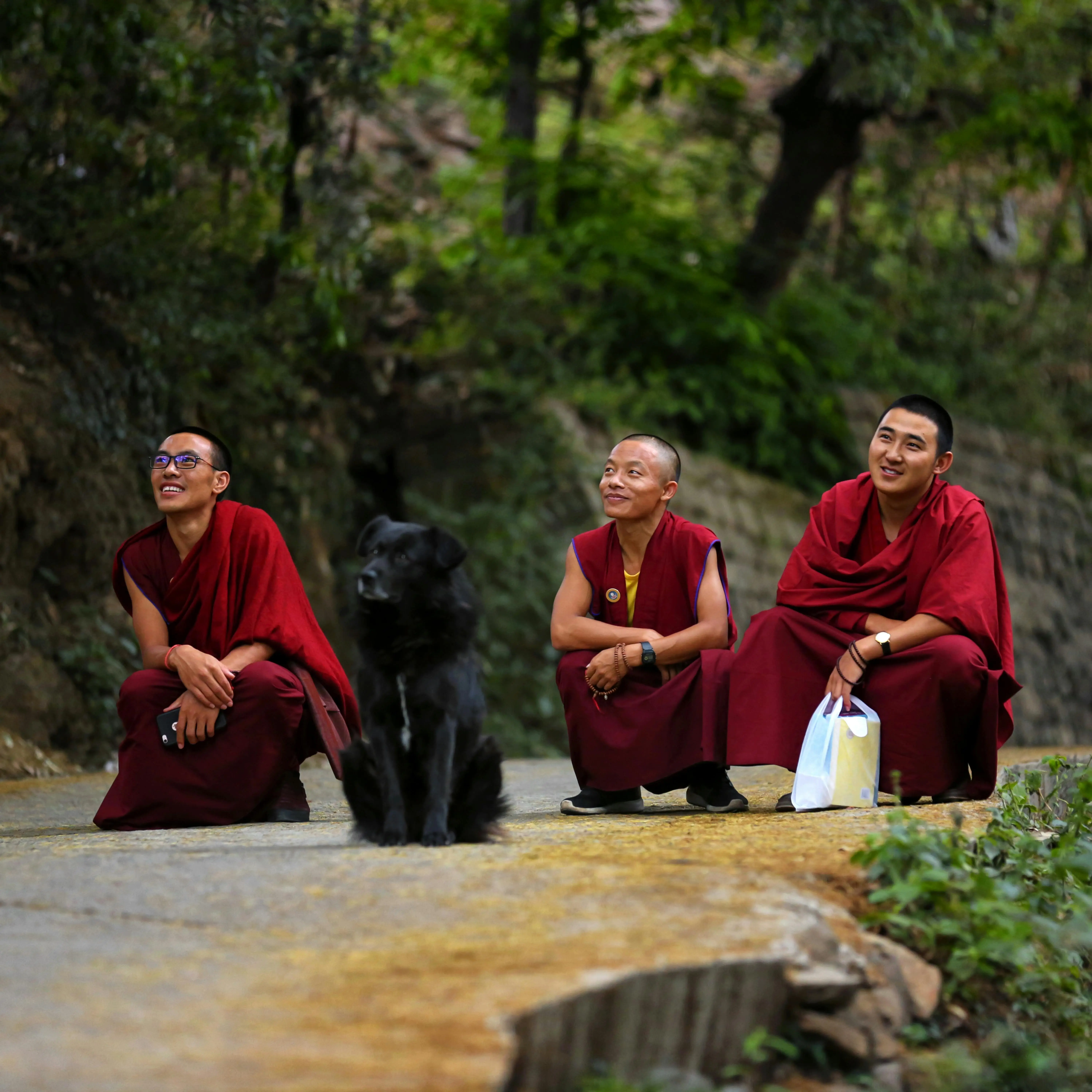Ketenangan Hati Dimulai dari Wajah: Mengapa Senyum Sangat Penting dalam Ajaran Buddha