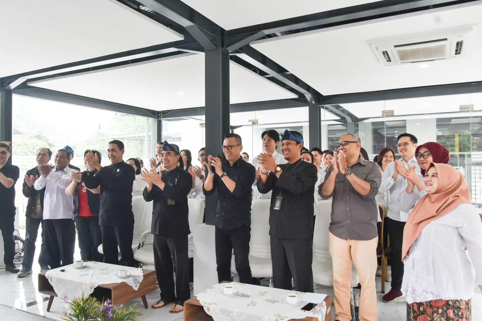 18 Pasangan Pengantin Melakukan Pencatatan Nikah di MPP Kota Bandung