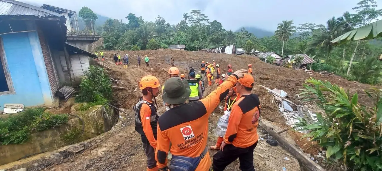 Inilah Daftar Bantuan yang Paling Dibutuhkan Pengungsi Longsor Banjarnegara 2025