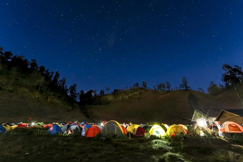 Semeru Level IV (Awas), Pendaki di Ranu Kumbolo Diberi Arahan dan Dukungan Logistik